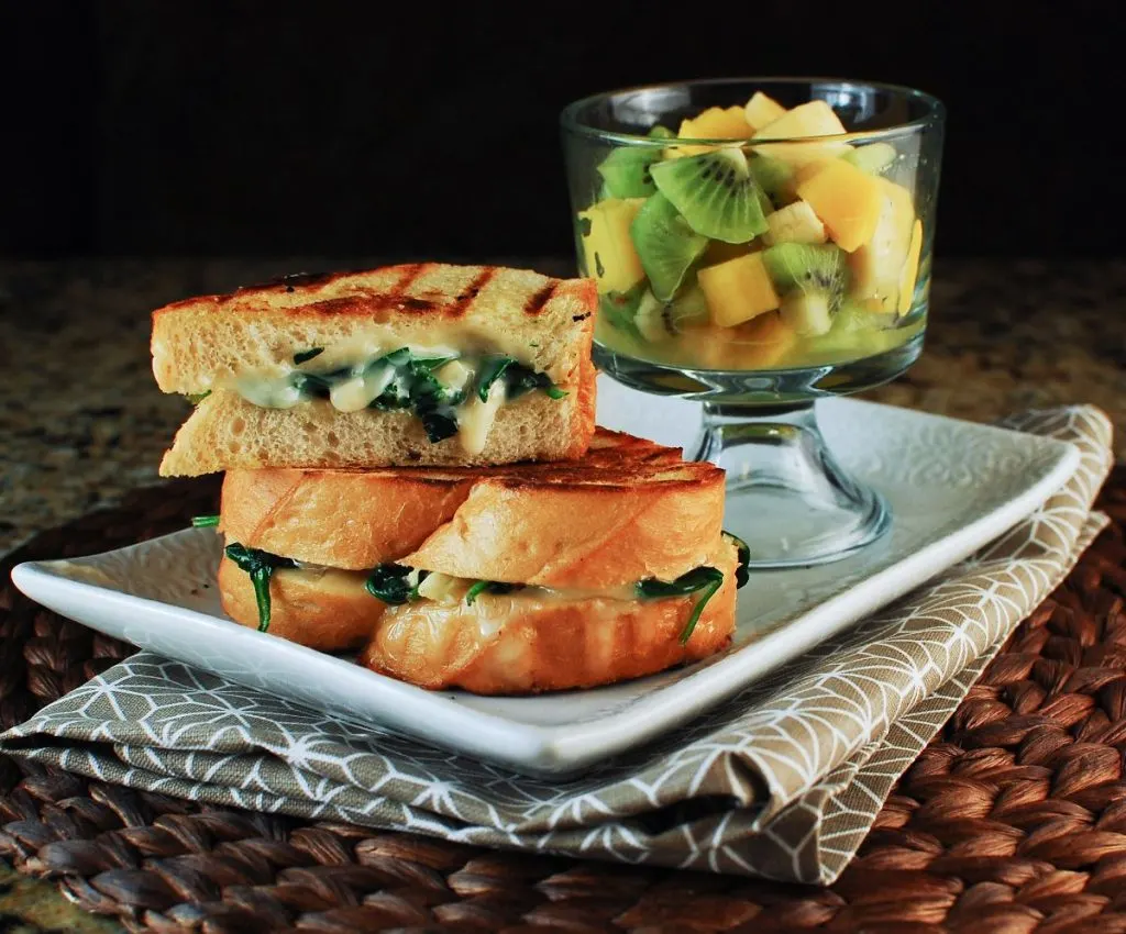 grilled cheese melts with brie and baby spinach