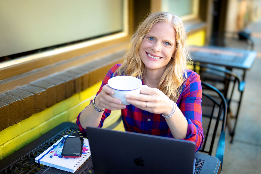 Jessica of The Scramble Coaching for Women in Midlife, Family-Friendly Meal Planning Service